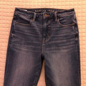 American Eagle High Waisted Jeans